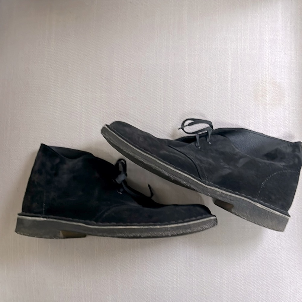 Clark’s Black Suede Desert Boots Size 7 - Picture 1 of 3